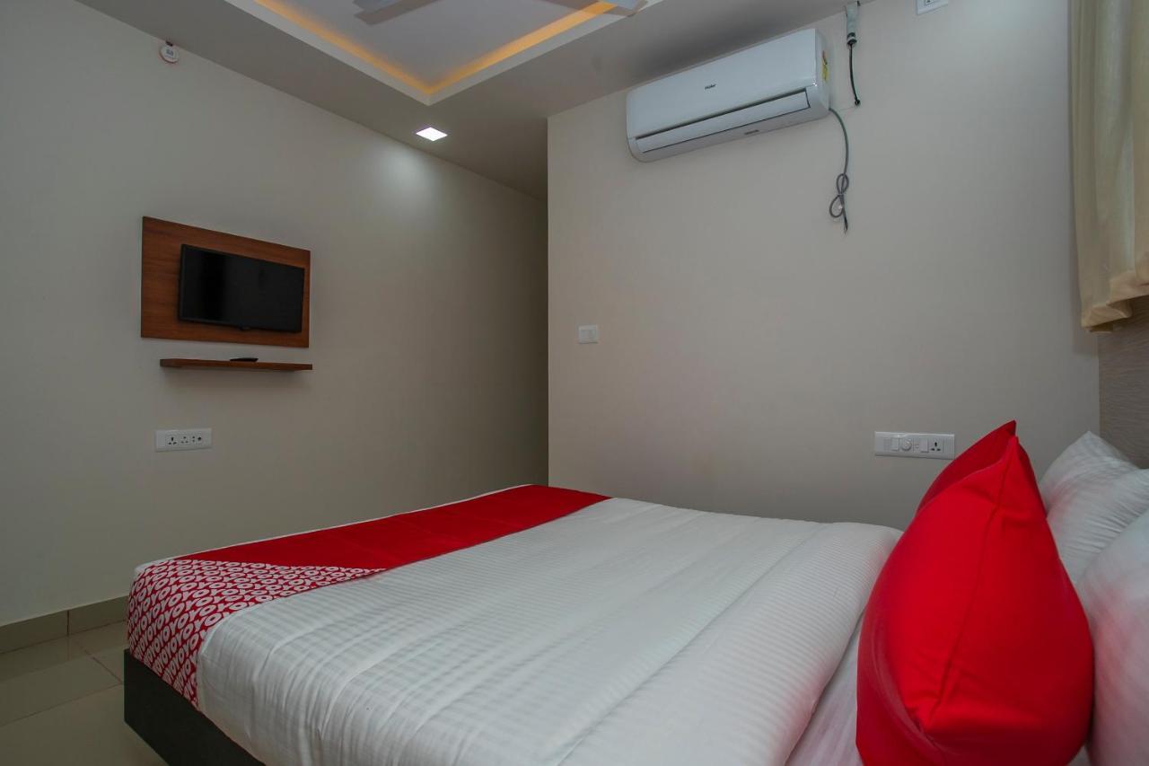 Hotel O Varcity Phi Premium Pavilion ,Above Hdfc Bank ,Near Anjaneya Temple Madiwala, Hosur Main R Bangalore Dış mekan fotoğraf